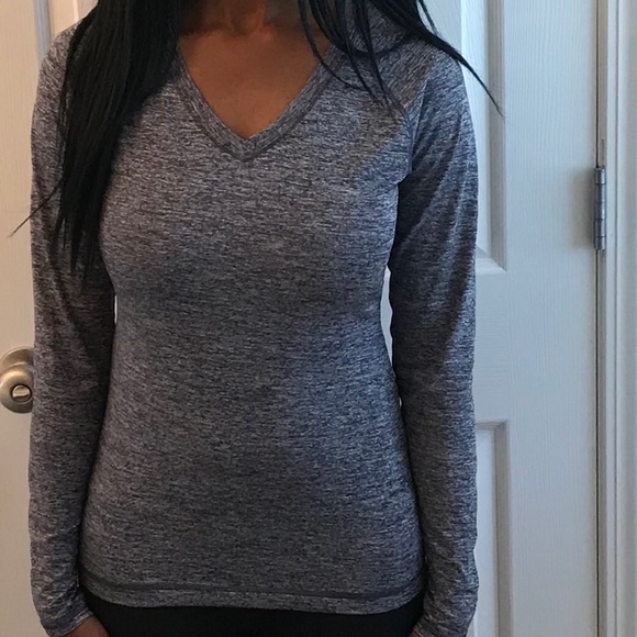 Z by Zella Long Sleeve Shirt Size Small - Picture 1 of 5